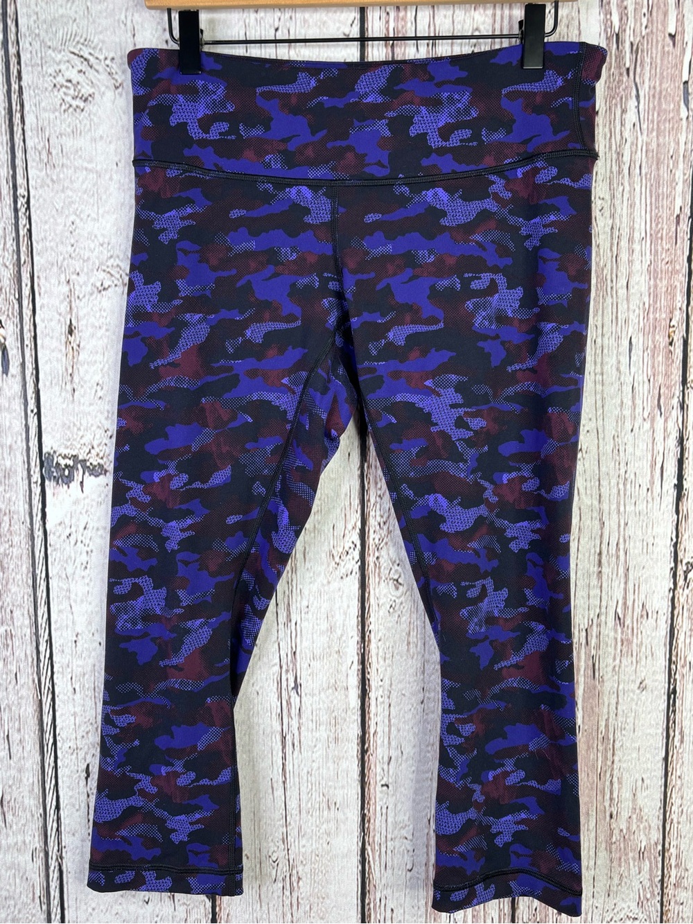 🍋Lululemon Wunder Under Crop III Size 10 Hounds Camo Blue Black Mid Rise 21”